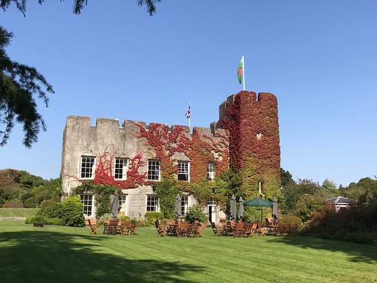 fonmon_castle_wales